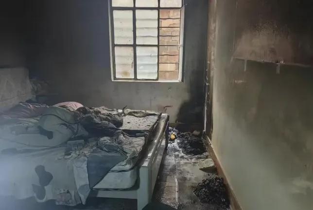 ！起火原因是每个家庭都要警惕！龙8国际唯一江门一村屋发生火灾(图2)